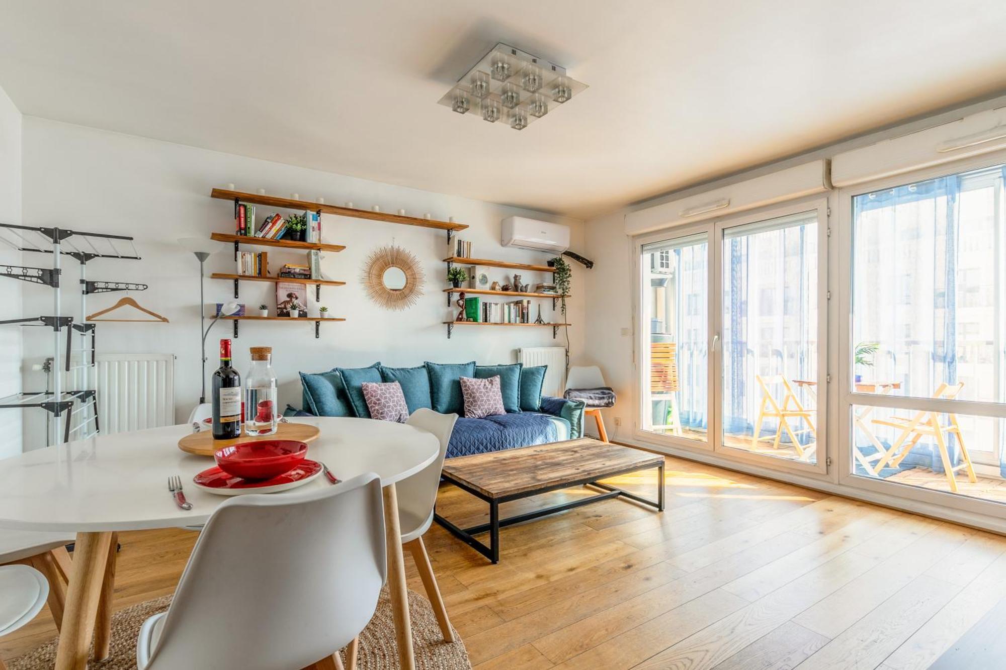 Transports, Parking, A/C & Equipped For Long Stays Saint-Ouen  Exterior foto